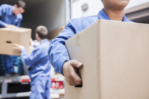 Moving boxes and relocation planning for Kentishtown removals